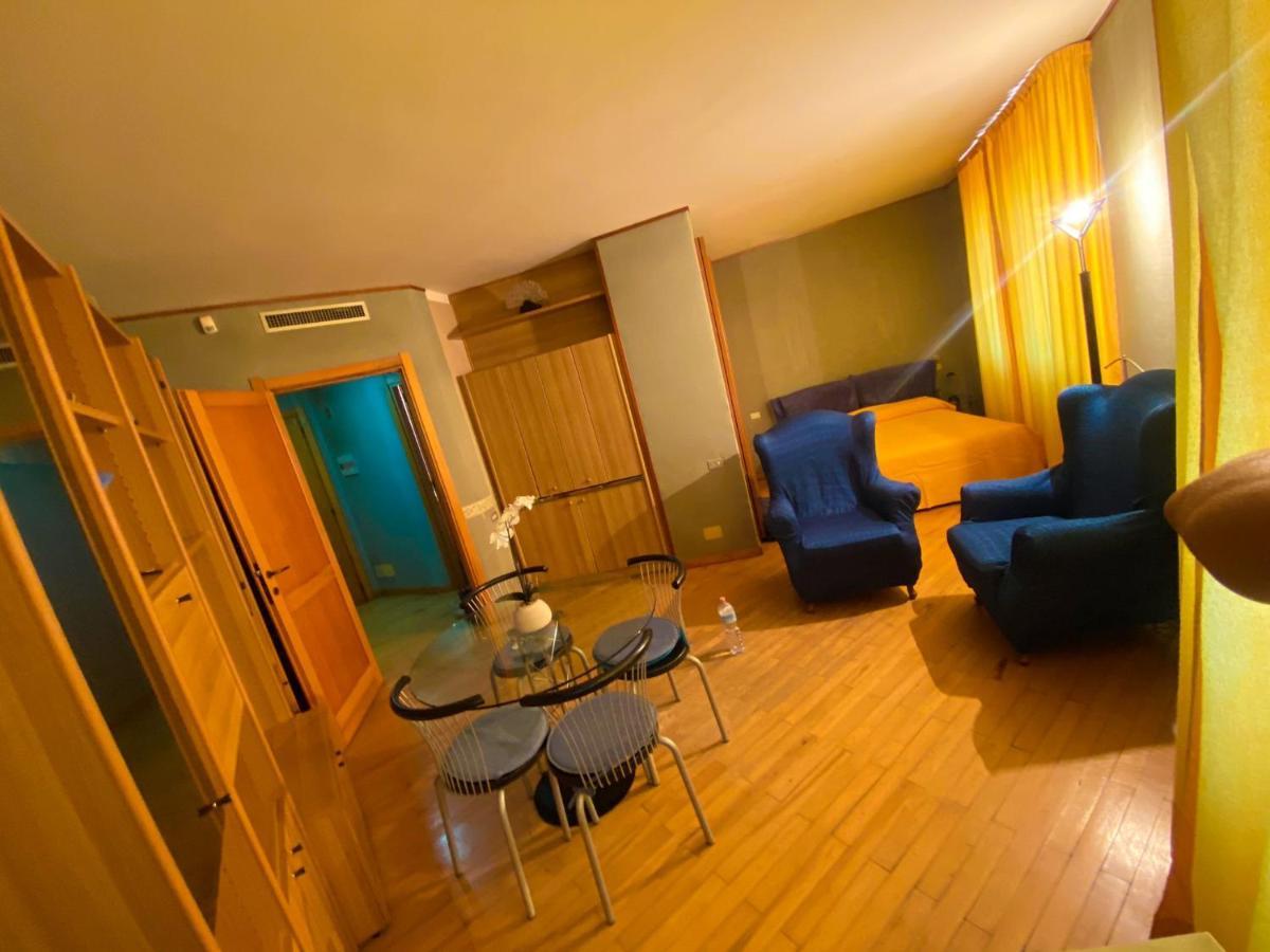 קליארי Home Relax מראה חיצוני תמונה